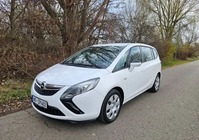 OPEL Zafira Tourer 1.8 Active