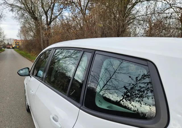 OPEL Zafira Tourer 1.8 Active