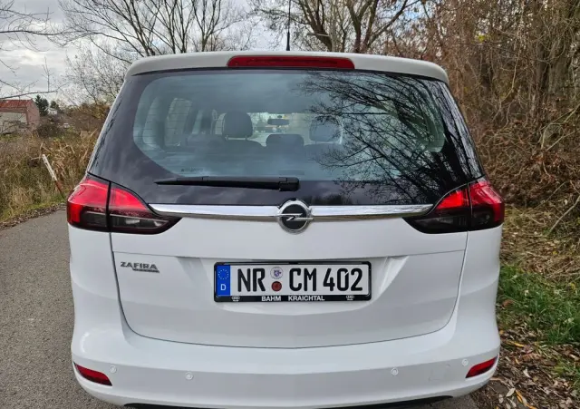 OPEL Zafira Tourer 1.8 Active
