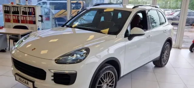 PORSCHE Cayenne 