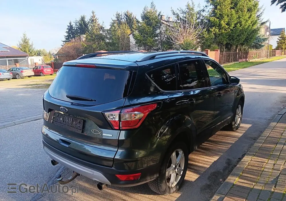 FORD Kuga 1.5 EcoBoost 2x4 Titanium