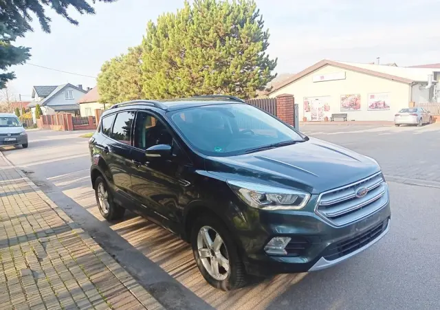 FORD Kuga 1.5 EcoBoost 2x4 Titanium