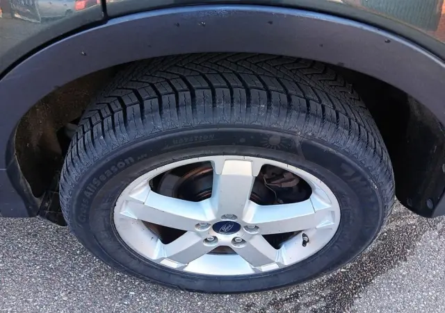 FORD Kuga 1.5 EcoBoost 2x4 Titanium