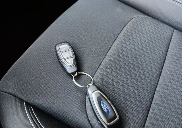 FORD Kuga 1.5 EcoBoost 2x4 Titanium