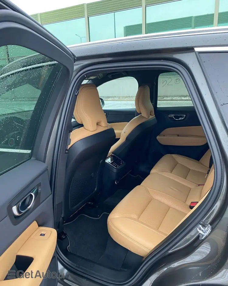 VOLVO XC 60 T6 AWD Geartronic Inscription