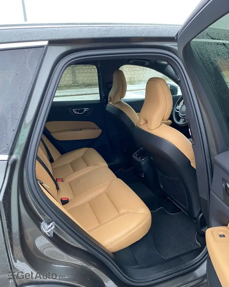 VOLVO XC 60 T6 AWD Geartronic Inscription