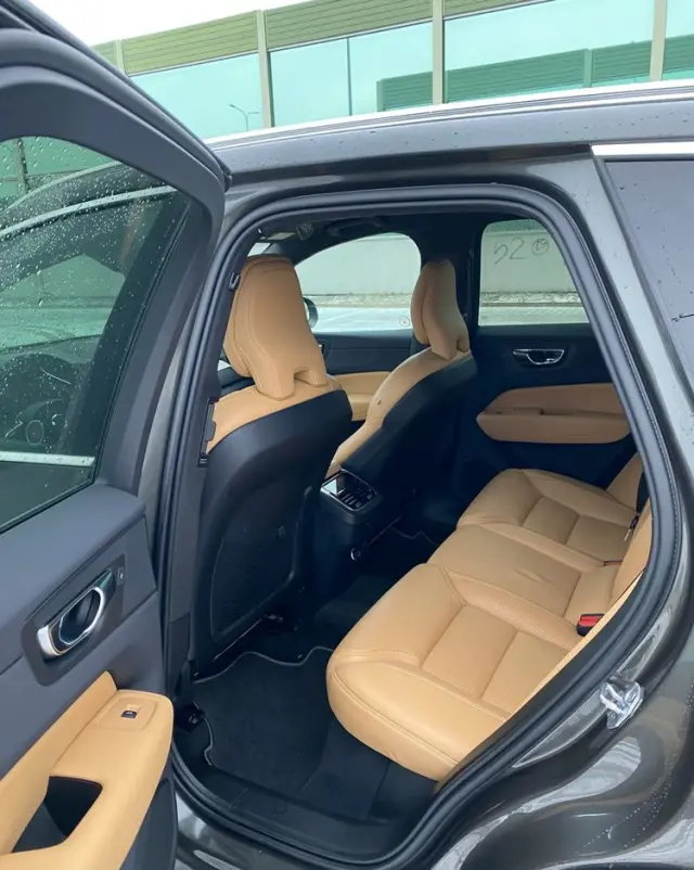 VOLVO XC 60 T6 AWD Geartronic Inscription