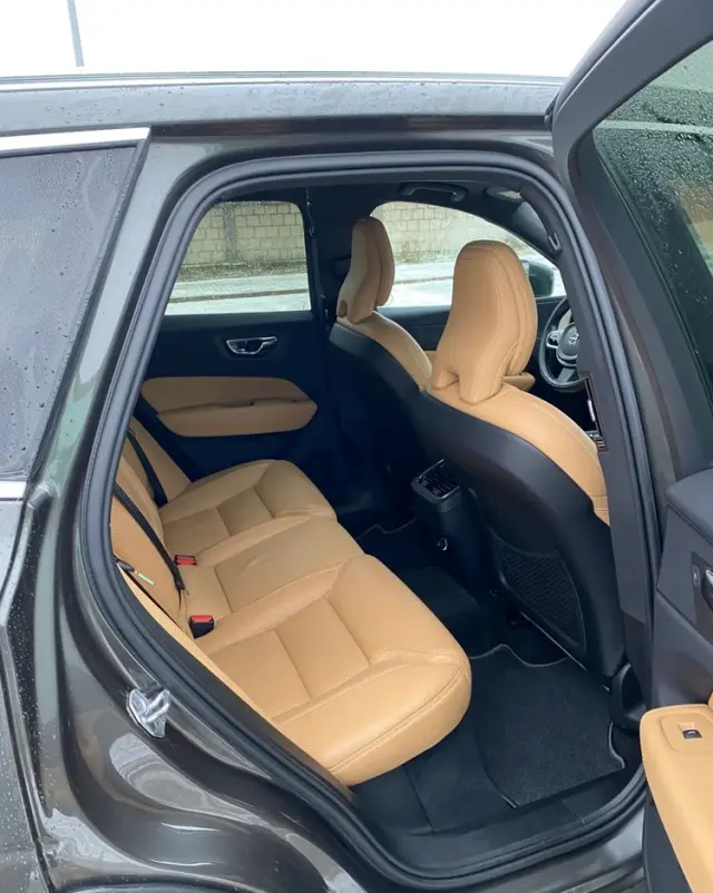 VOLVO XC 60 T6 AWD Geartronic Inscription