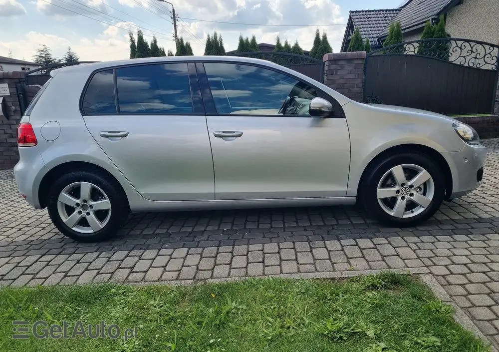 VOLKSWAGEN Golf 1.6 TDI DPF Comfortline