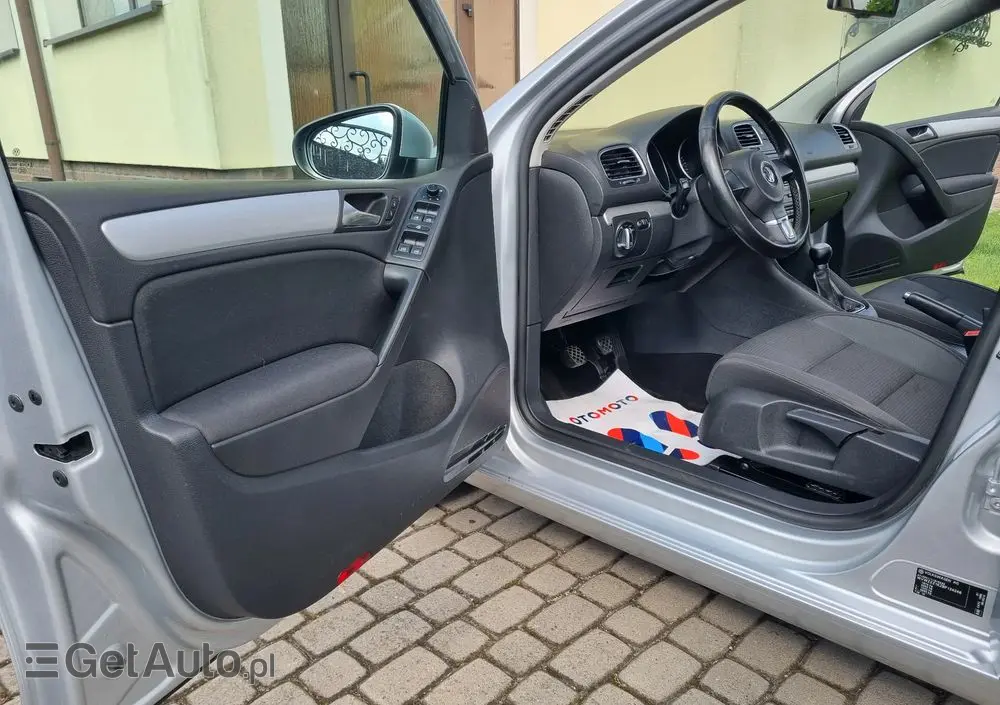 VOLKSWAGEN Golf 1.6 TDI DPF Comfortline