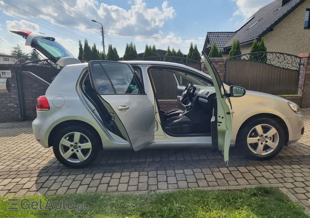VOLKSWAGEN Golf 1.6 TDI DPF Comfortline