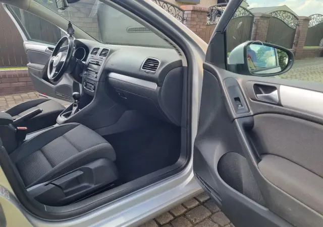 VOLKSWAGEN Golf 1.6 TDI DPF Comfortline
