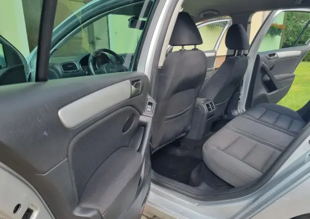 VOLKSWAGEN Golf 1.6 TDI DPF Comfortline