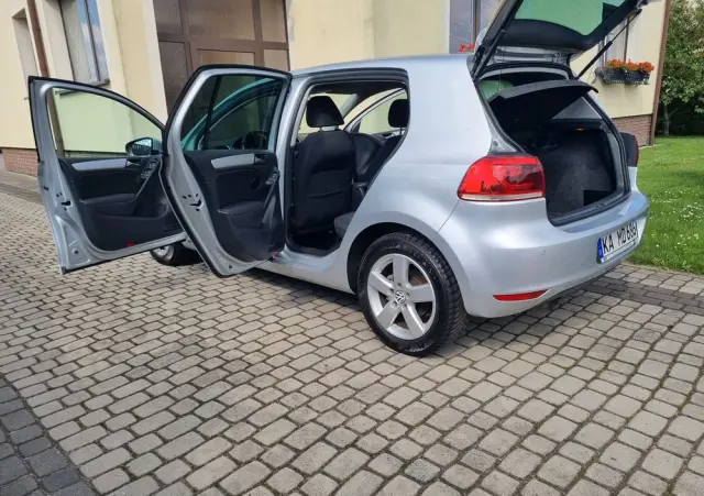 VOLKSWAGEN Golf 1.6 TDI DPF Comfortline