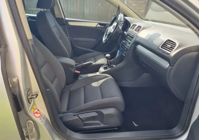 VOLKSWAGEN Golf 1.6 TDI DPF Comfortline