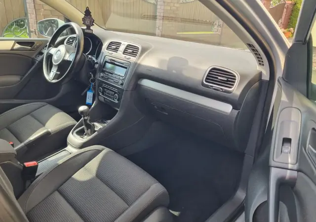 VOLKSWAGEN Golf 1.6 TDI DPF Comfortline