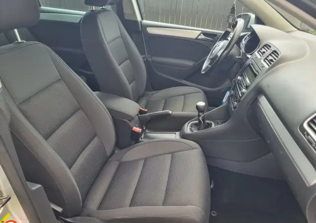 VOLKSWAGEN Golf 1.6 TDI DPF Comfortline