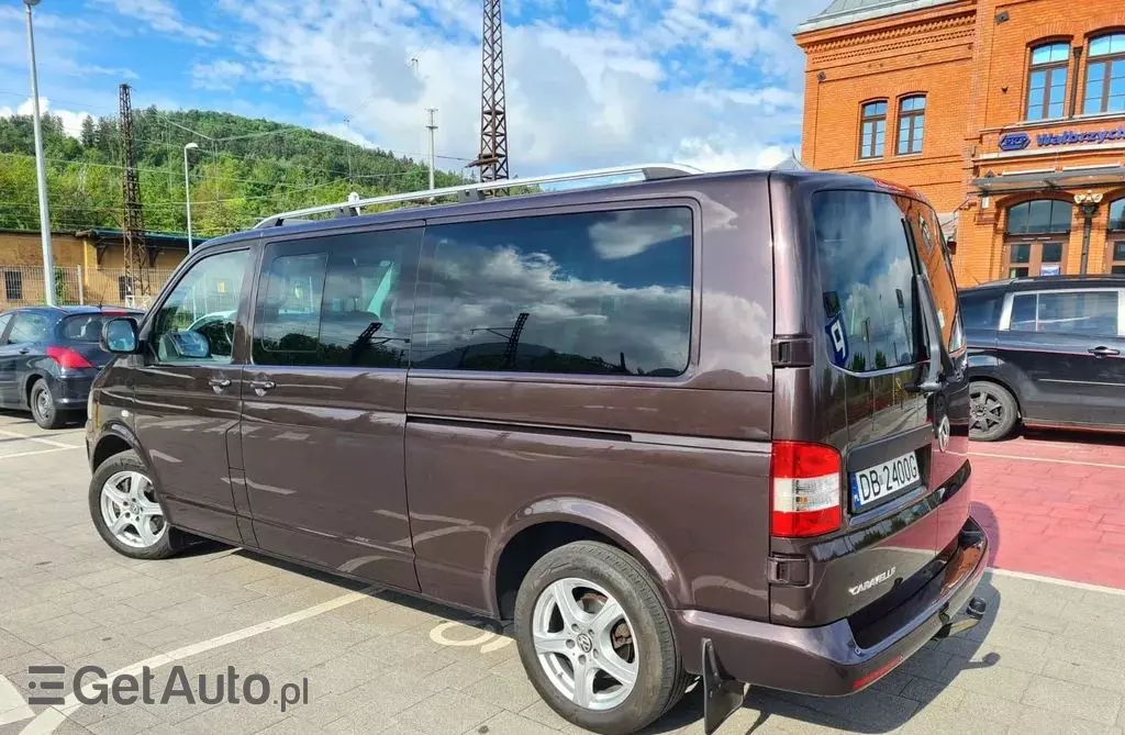 VOLKSWAGEN Caravelle 