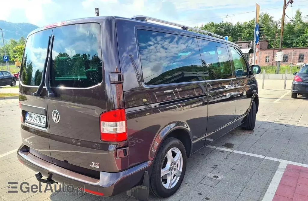 VOLKSWAGEN Caravelle 