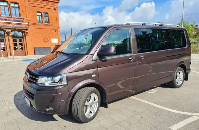 VOLKSWAGEN Caravelle 