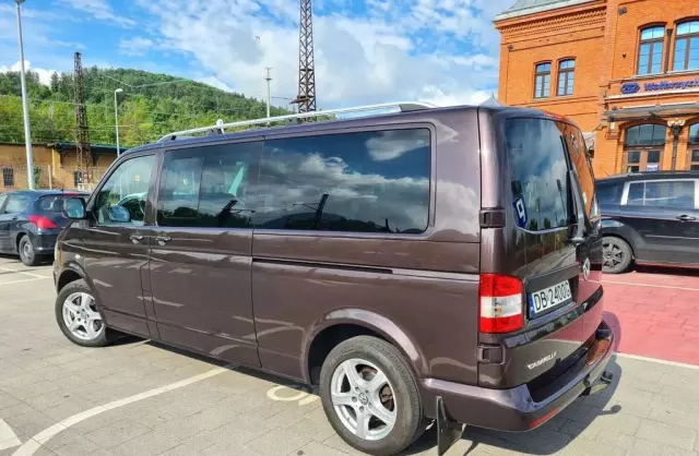 VOLKSWAGEN Caravelle 
