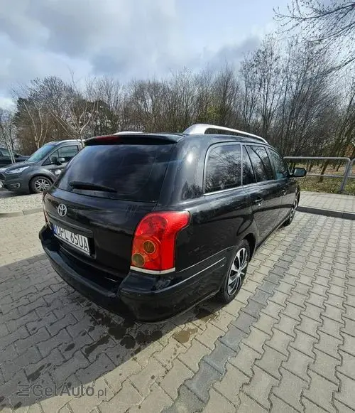 TOYOTA Avensis 