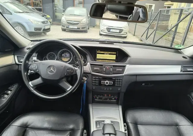 MERCEDES-BENZ Klasa E 350 CDI BlueEff Avantgarde