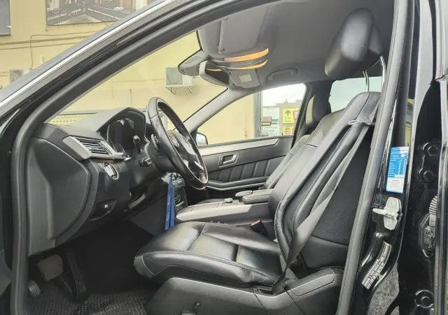 MERCEDES-BENZ Klasa E 350 CDI BlueEff Avantgarde