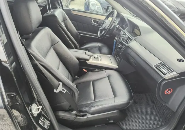 MERCEDES-BENZ Klasa E 350 CDI BlueEff Avantgarde