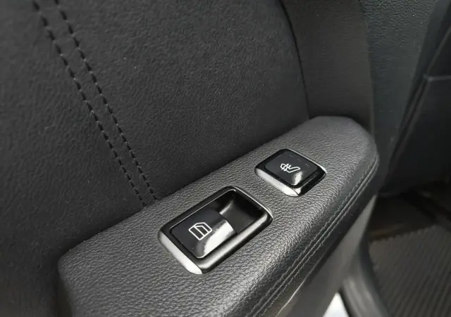 MERCEDES-BENZ Klasa E 350 CDI BlueEff Avantgarde