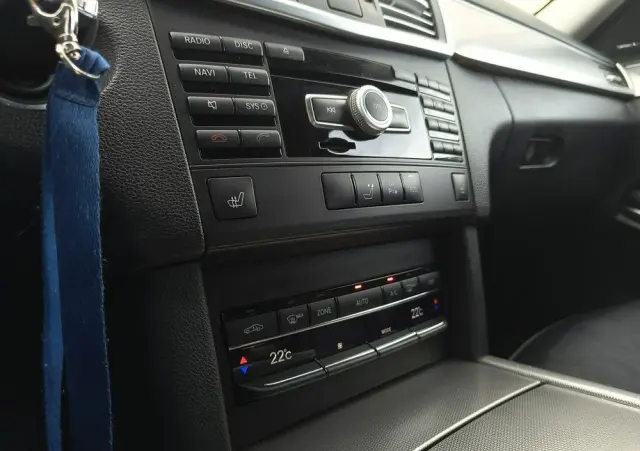 MERCEDES-BENZ Klasa E 350 CDI BlueEff Avantgarde