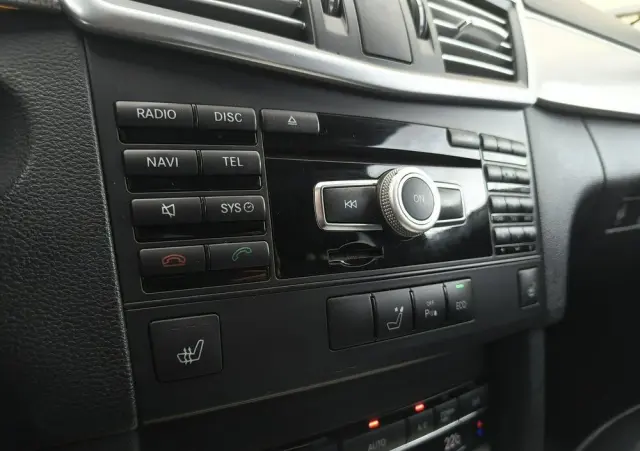 MERCEDES-BENZ Klasa E 350 CDI BlueEff Avantgarde