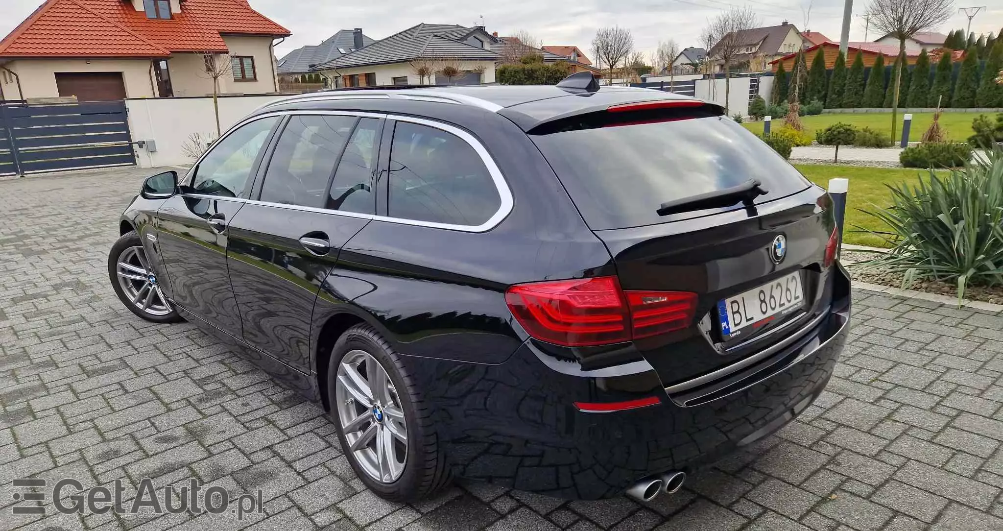 BMW Seria 5 525d xDrive Touring Sport-Aut Luxury Line