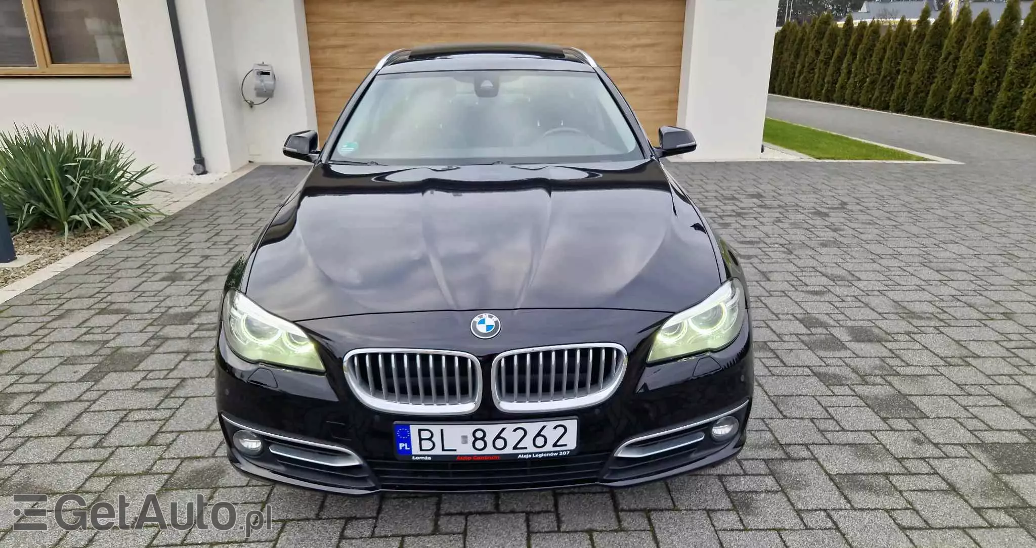 BMW Seria 5 525d xDrive Touring Sport-Aut Luxury Line