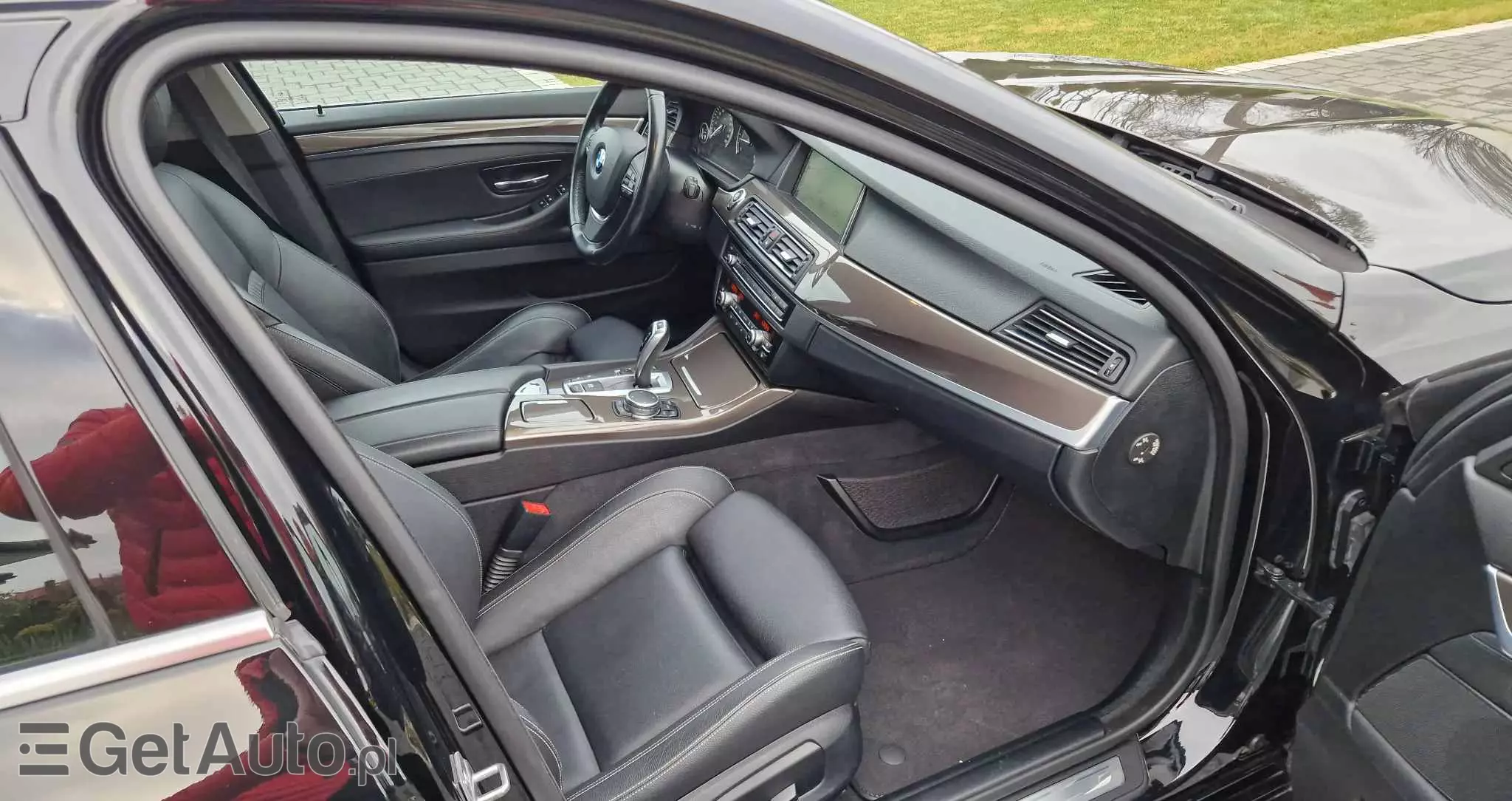 BMW Seria 5 525d xDrive Touring Sport-Aut Luxury Line