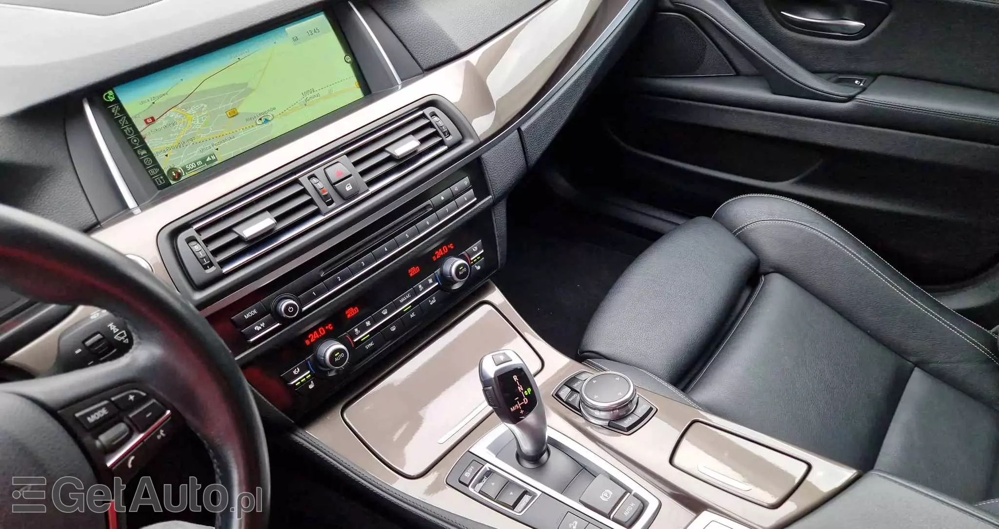 BMW Seria 5 525d xDrive Touring Sport-Aut Luxury Line