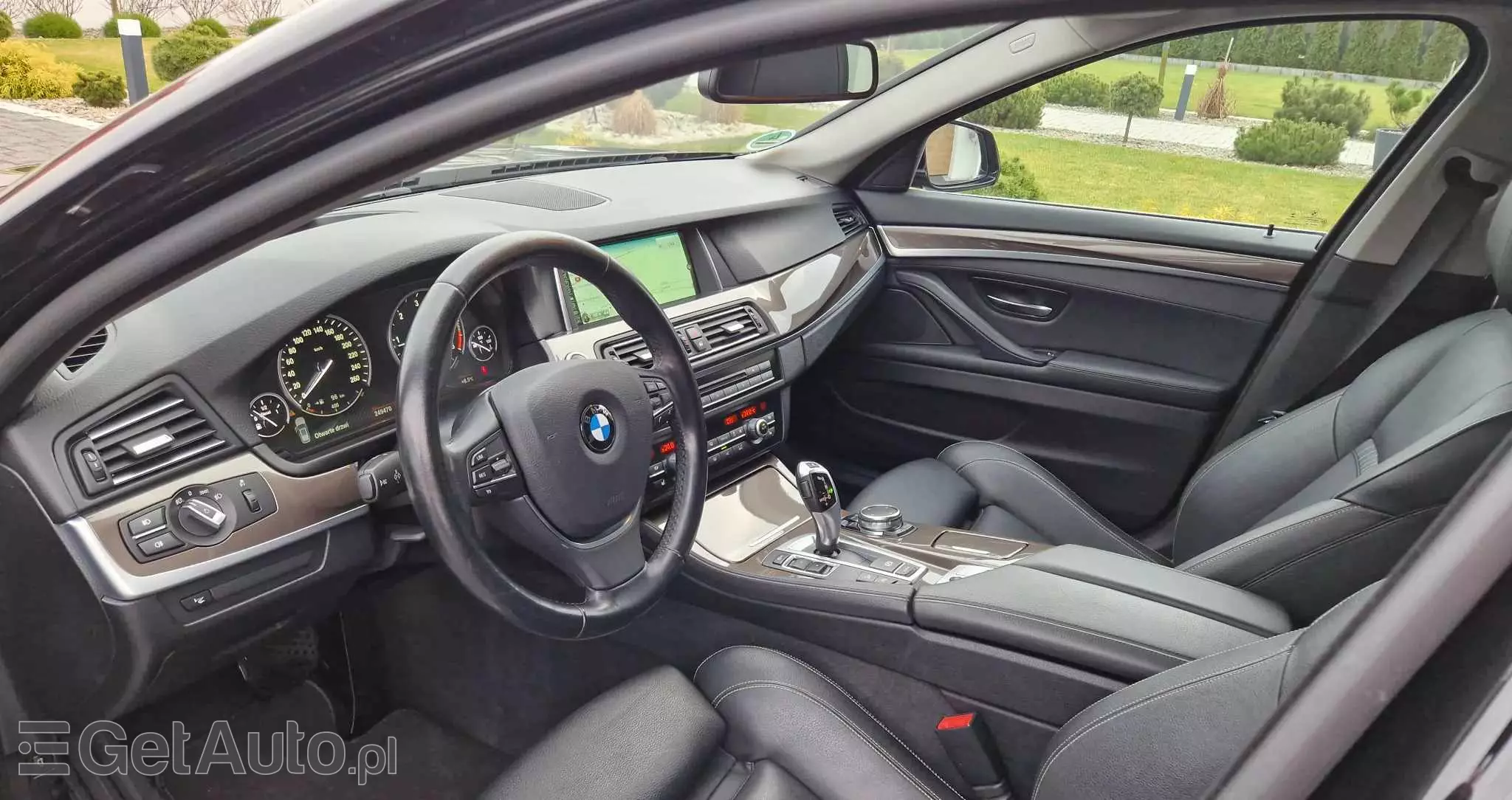 BMW Seria 5 525d xDrive Touring Sport-Aut Luxury Line