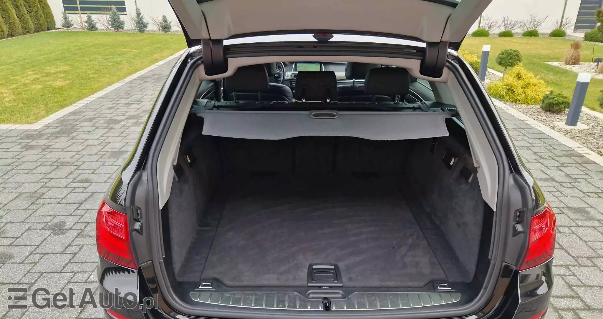 BMW Seria 5 525d xDrive Touring Sport-Aut Luxury Line