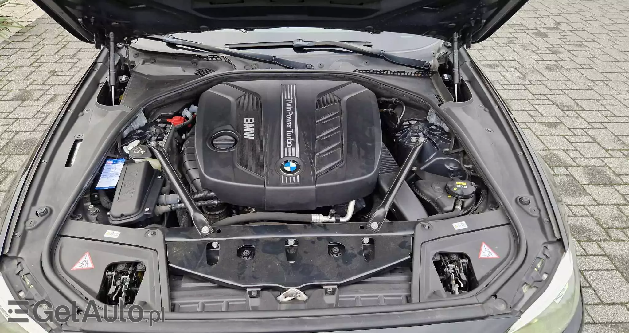 BMW Seria 5 525d xDrive Touring Sport-Aut Luxury Line