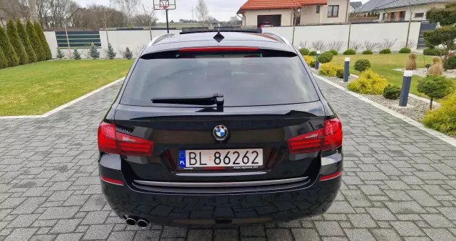 BMW Seria 5 525d xDrive Touring Sport-Aut Luxury Line