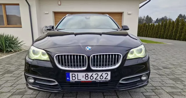 BMW Seria 5 525d xDrive Touring Sport-Aut Luxury Line
