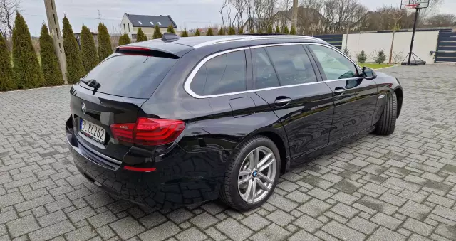 BMW Seria 5 525d xDrive Touring Sport-Aut Luxury Line