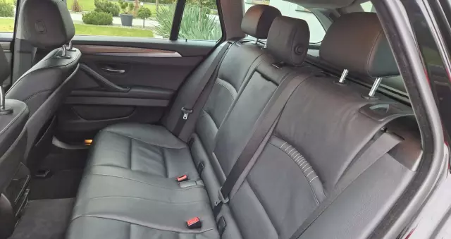 BMW Seria 5 525d xDrive Touring Sport-Aut Luxury Line