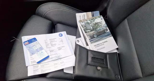 BMW Seria 5 525d xDrive Touring Sport-Aut Luxury Line