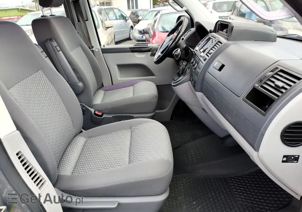 VOLKSWAGEN Transporter 