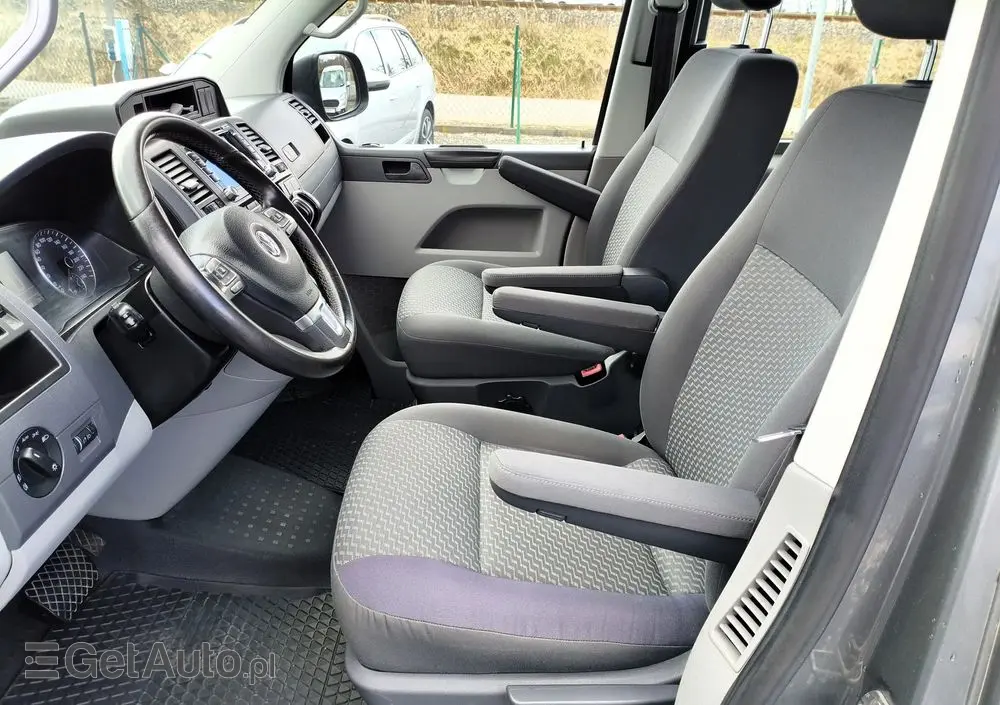 VOLKSWAGEN Transporter 