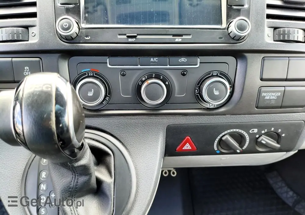 VOLKSWAGEN Transporter 