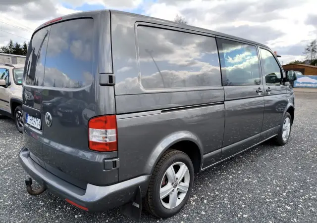 VOLKSWAGEN Transporter 