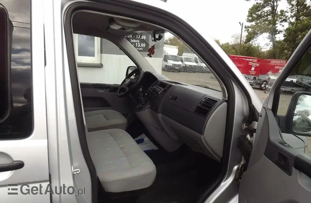 VOLKSWAGEN TRANSPORTER 