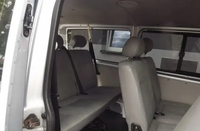 VOLKSWAGEN TRANSPORTER 